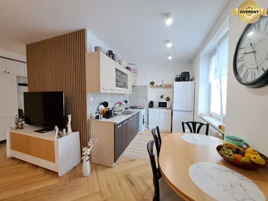 Na prenájom 3-izbový byt, 70 m², Poprad
