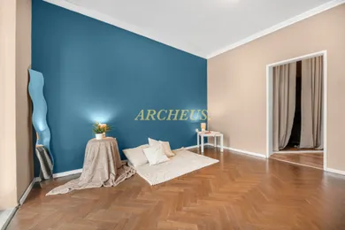 Na predaj 2-izbový byt, 70 m², Bratislava-Nové Mesto, Robotnícka