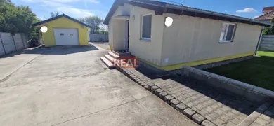 Na predaj dom, 84 m², Šurany, hlavna cesta