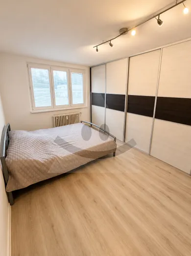 Na prenájom 2-izbový byt, 57 m², Martin, Bellova
