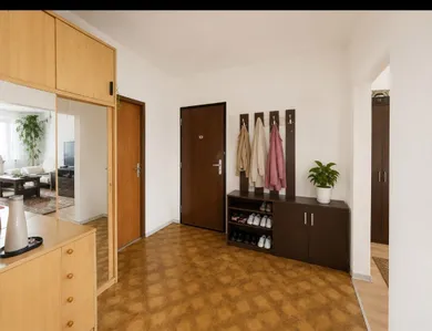 Na predaj 3-izbový byt, 72 m², Prievidza, M. Gorkého