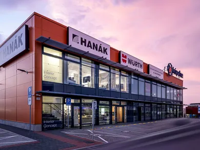 Na prenájom komerčné, 130 m², Bratislava-Devínska Nová Ves, Bory Mall
