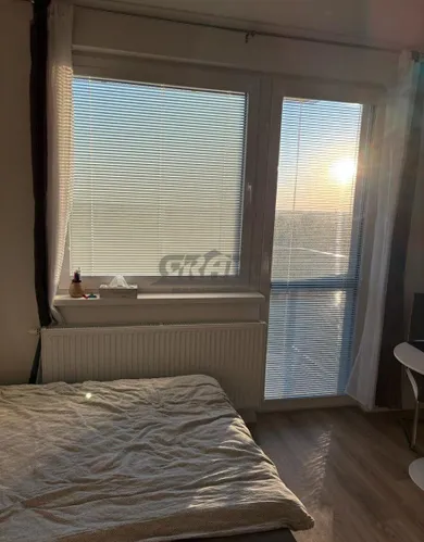 Na prenájom 1-izbový byt, 27 m², Bratislava-Ružinov, Ivanská cesta