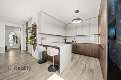 Na predaj 4-izbový byt, 120 m², Trenčín