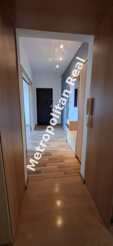Na prenájom 3-izbový byt, 70 m², Bratislava-Petržalka, Pečnianska
