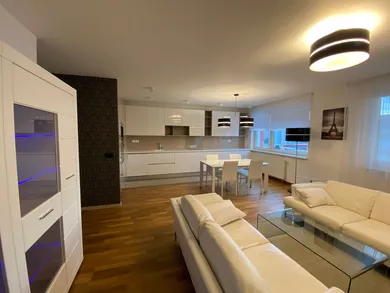 Na predaj 3-izbový byt, 110 m², Bratislava-Dúbravka