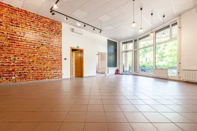 Na predaj komerčné, 101 m², Bratislava-Podunajské Biskupice