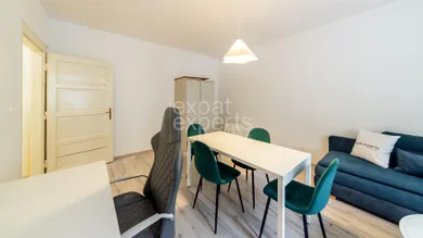 Na prenájom 2-izbový byt, 64 m², Bratislava-Staré Mesto