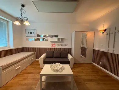 Na predaj 1-izbový byt, 26 m², Trnava, Ulica Ružindolská