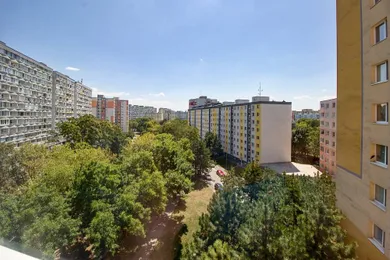 Na predaj 3-izbový byt, 64 m², Bratislava-Petržalka, Šustekova