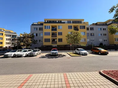 Na prenájom 2-izbový byt, 63 m², Bratislava-Devínska Nová Ves