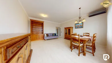 Na prenájom 3-izbový byt, 86 m², Bratislava-Staré Mesto, Pražská