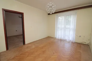 Na predaj 2-izbový byt, 47 m², Dubnica nad Váhom, Moyzesova