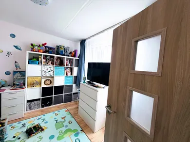 Na predaj 3-izbový byt, 74 m², Nová Dubnica