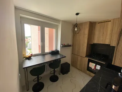 Na predaj 3-izbový byt, 78 m², Hlohovec, Hlohová