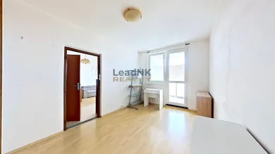Na prenájom 3-izbový byt, 62 m², Pezinok, Novomeského
