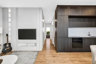 Na predaj 3-izbový byt, 73 m², Bratislava-Petržalka, Fialová
