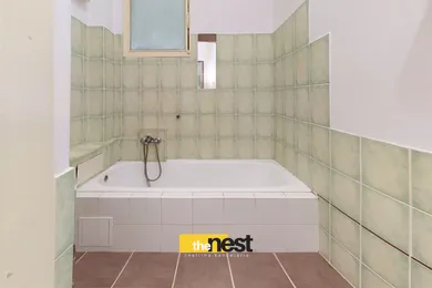 Na predaj 2-izbový byt, 70 m², Bratislava-Nové Mesto, Vajnorská