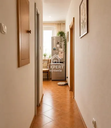 Na predaj 3-izbový byt, 77 m², Topoľčany, PODJAVORINSKEJ