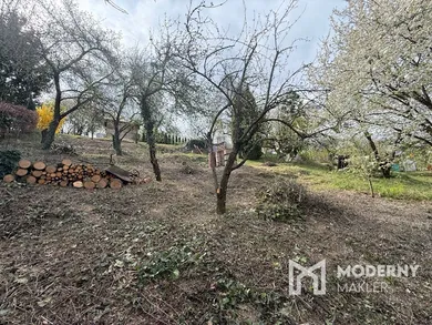 Na predaj pozemok, 359 m², Trenčín, Chrásť