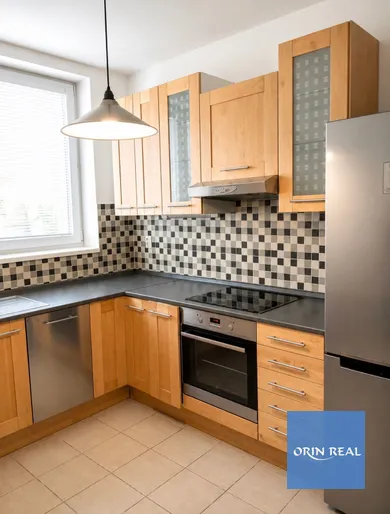 Na prenájom 2-izbový byt, 49 m², Pezinok, Bystrická