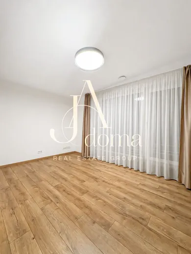 Na prenájom dom, 290 m², Bratislava-Záhorská Bystrica, Rošického