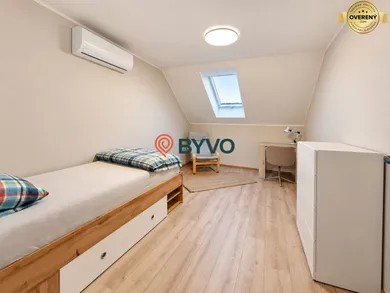 Na prenájom 3-izbový dom, 85 m², Bratislava-Vajnory, Stredná