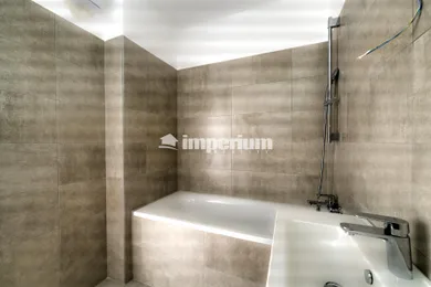 Na predaj 3-izbový byt, 68 m², -