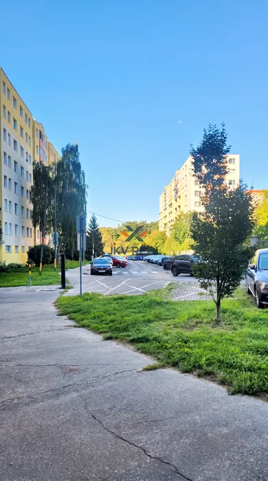 Na predaj 4-izbový byt, 90 m², Bratislava-Karlova Ves, Veternicová