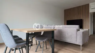 Na prenájom 3-izbový byt, 85 m², Nové Zámky, Andovská