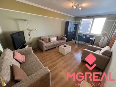 Na prenájom 3-izbový byt, 82 m², Topoľčany, Palkovičova