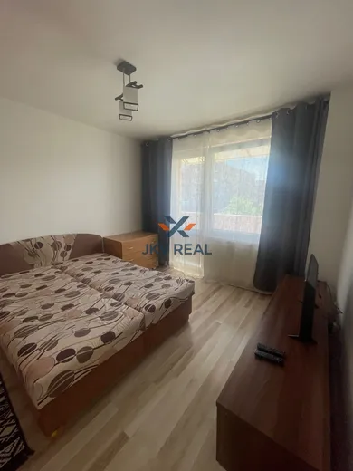 Mieszkania na wynajem, 1-pokojowe, Levice · €490