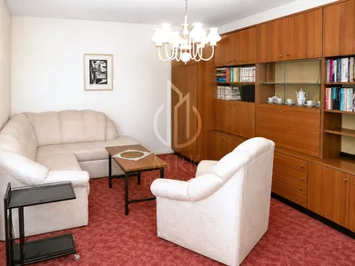 Na predaj 2-izbový byt, 62 m², Bratislava-Petržalka, Vilová