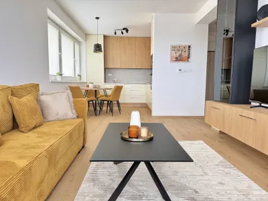 Mieszkania na wynajem, 2-pokojowe, Poprad · €730