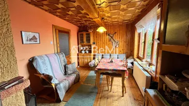 Na predaj 5-izbový rekreačný dom, 135 m², Nesluša
