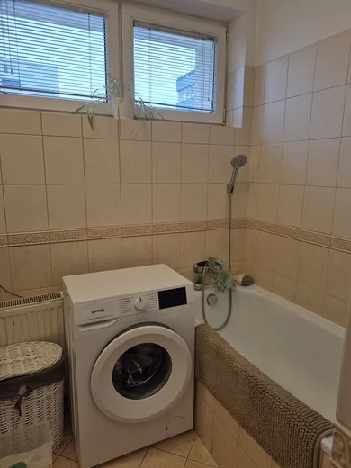 Na predaj 2-izbový byt, 70 m², Bratislava-Podunajské Biskupice