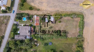 Na predaj pozemok, Sečovce