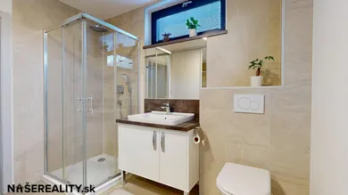 Na predaj 4-izbový dom, 174 m², Pezinok, Žarnovických