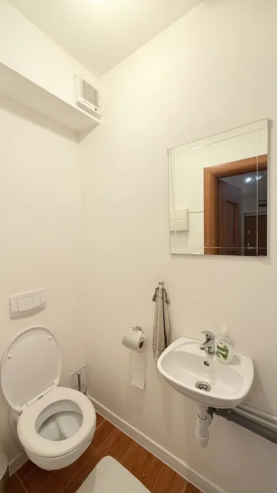 Na prenájom 3-izbový byt, 87 m², Bratislava-Ružinov, Niťová