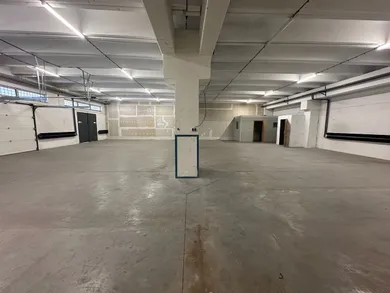 Kiadó kereskedelmi ingatlanok, Bratislava-Rača · €1848