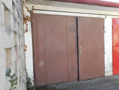 Na prenájom objekt, 16 m², Trenčín, Nábrežná