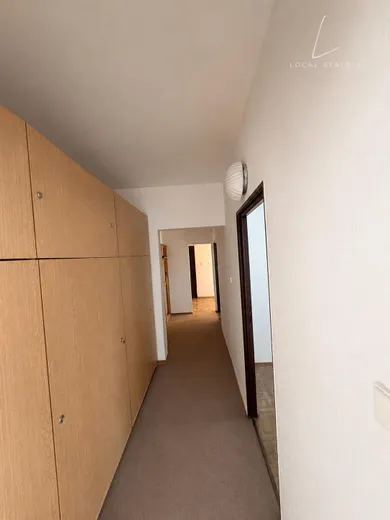 Na prenájom byt v Bratislava-Vrakuňa · €700 · Pôvodný stav