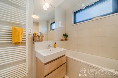 Na prenájom 2-izbový byt, 53 m², Bratislava-Staré Mesto, Žižkova