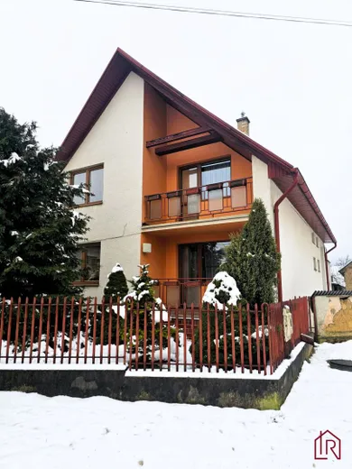Na predaj 5-izbový dom, 600 m², Kameňany