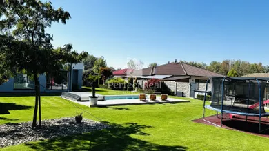 Na predaj dom, 138 m², Dunajský Klátov