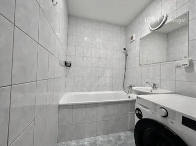 Na prenájom 2-izbový byt, 67 m², Považská Bystrica, stred