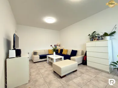 Mieszkania na wynajem, 3-pokojowe, Bratislava-Dúbravka · €850