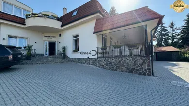 Obiekty na sprzedaż, Nitra · €999 000