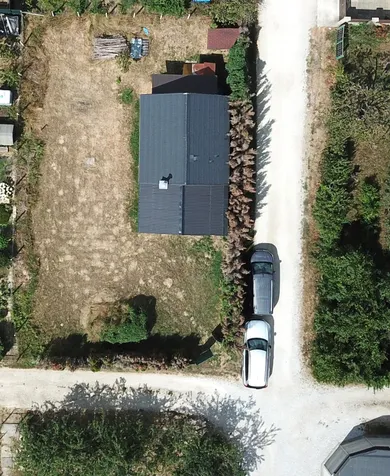 Na predaj rekreačný dom, 40 m², Drahovce, Hlavná