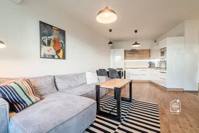 Na prenájom 2-izbový byt, 58 m², Košice-Staré Mesto, Strojárenská